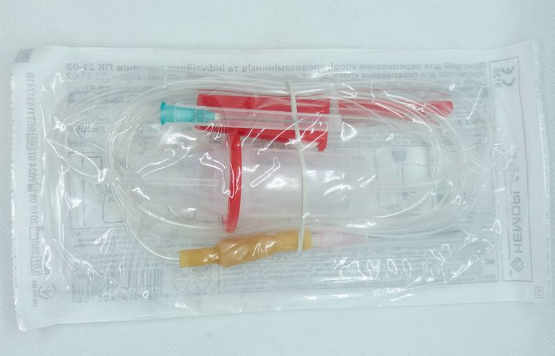 Система для переливания крови трансфузионная ПК 21-02, металлическая игла / Гемопласт (85 штук в ящике)
