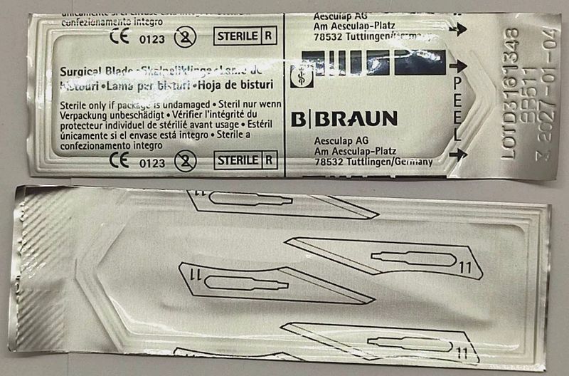 Лезвие для скальпеля хирургическое карбоновое № 11 B.Braun