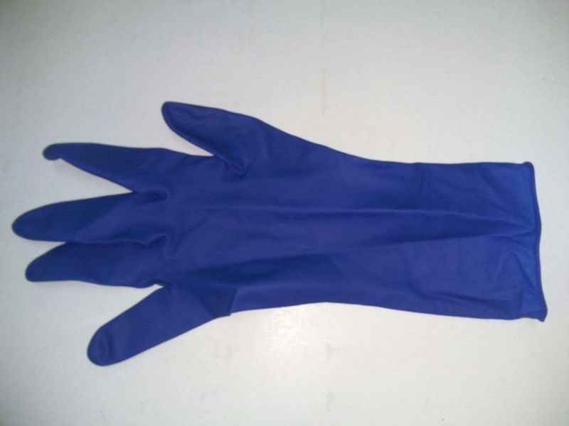 Перчатки латексные нестерильные неопудренные повышенного риска "SFM Hospital Products" размер S